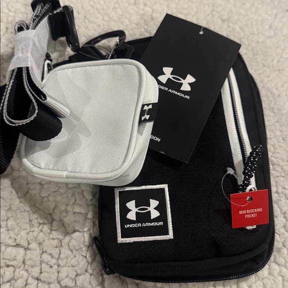 NWT Under Armour Black Cross Body or Bely Waist - Picture 1 of 6